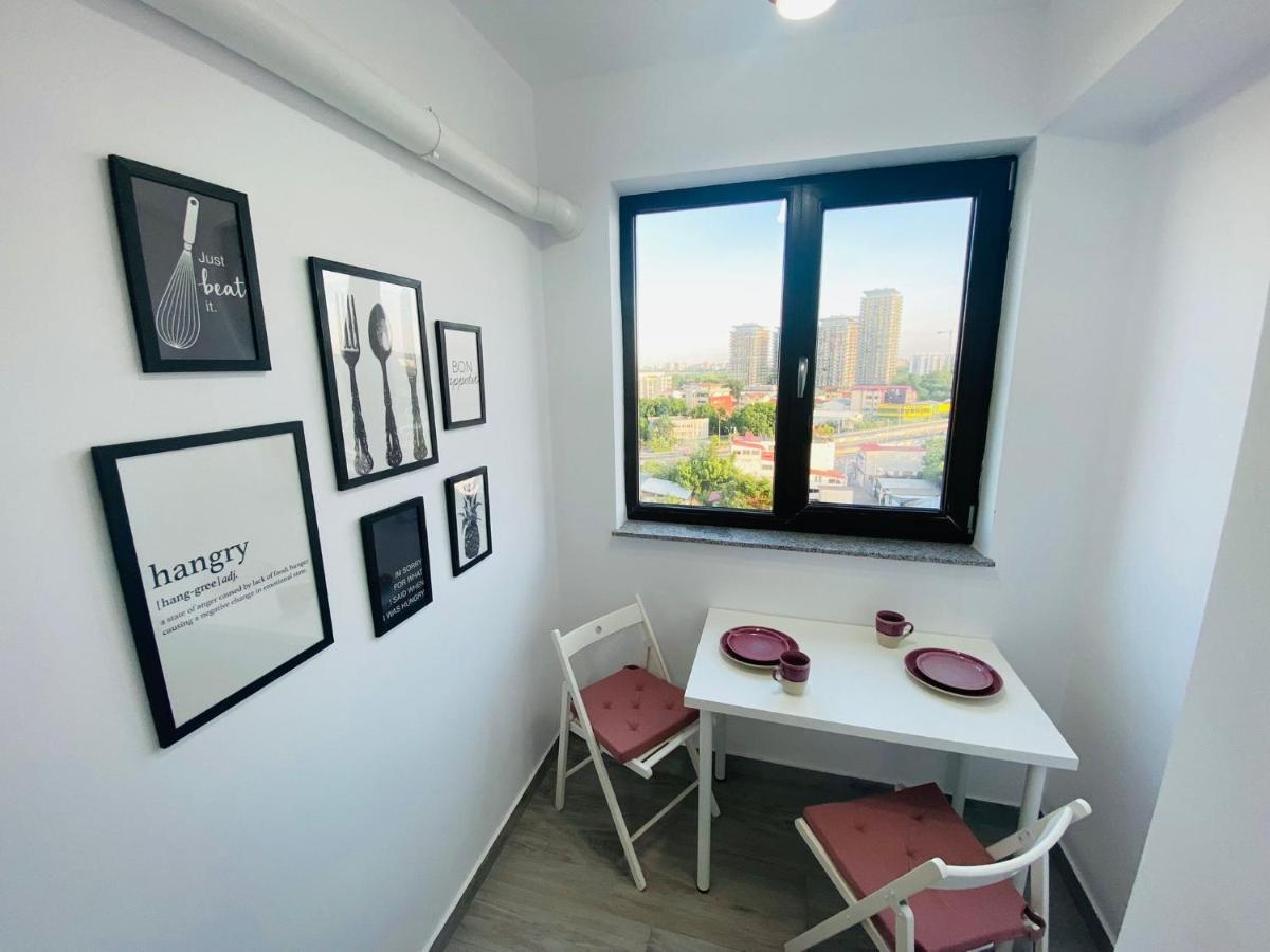 Soho Apartment - City View With Rooftop Garden Bucureşti Eksteriør bilde