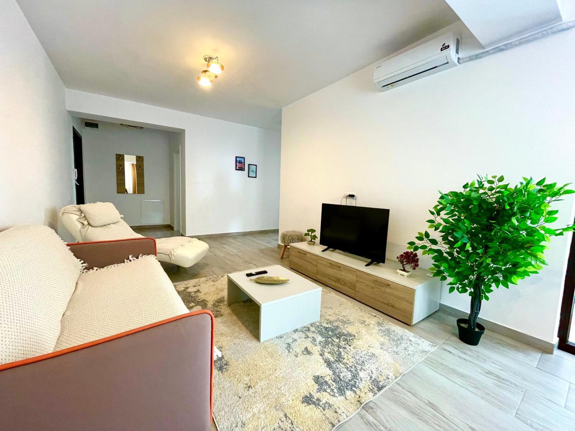 Soho Apartment - City View With Rooftop Garden Bucureşti Eksteriør bilde